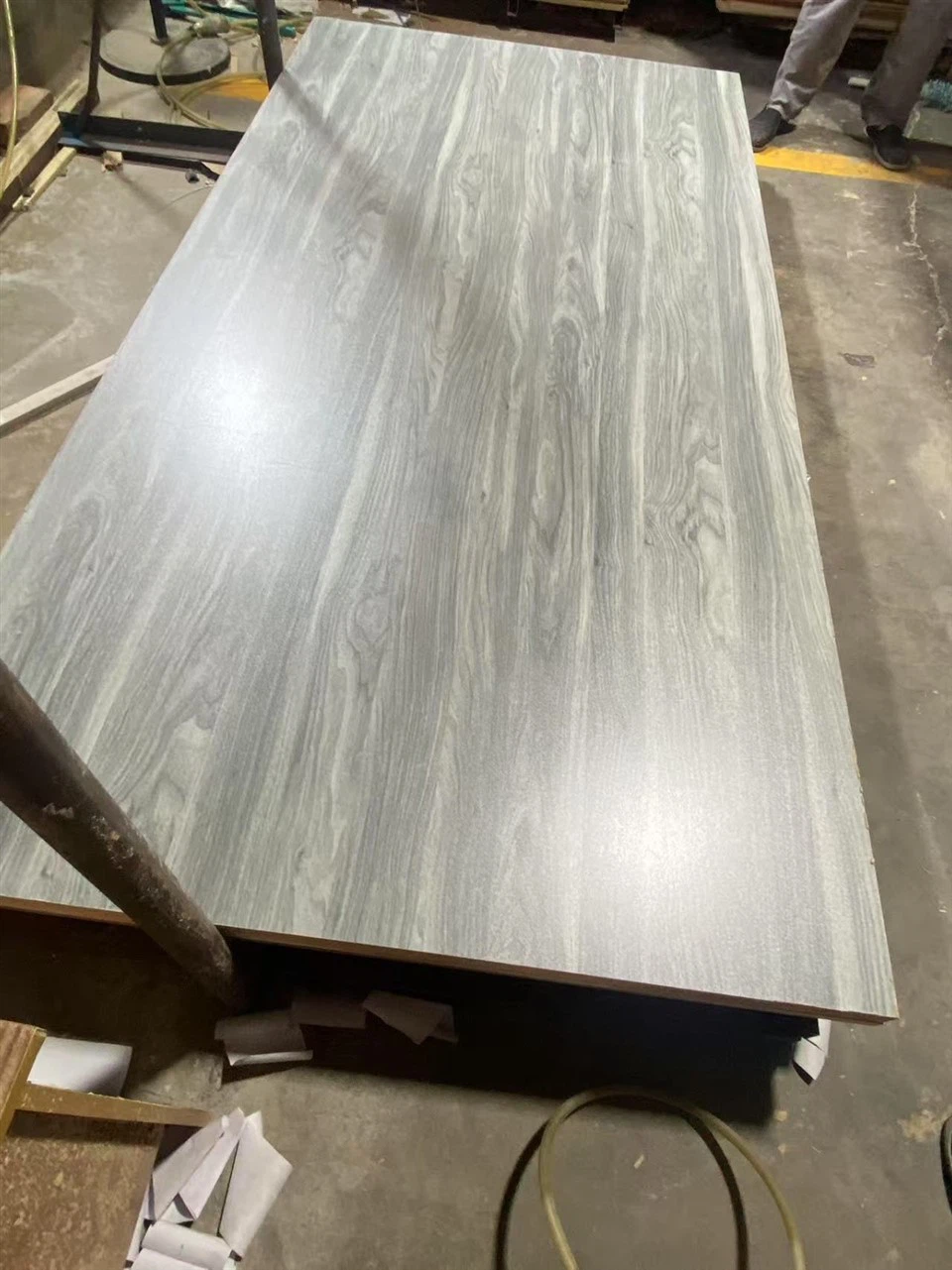 18mm Furniture Grade Melamine Faced Particle Board Chipboard price